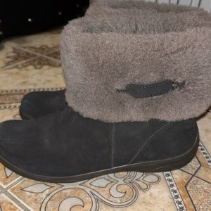 ABEO Zahra Pull on Cuff Boots 🖤